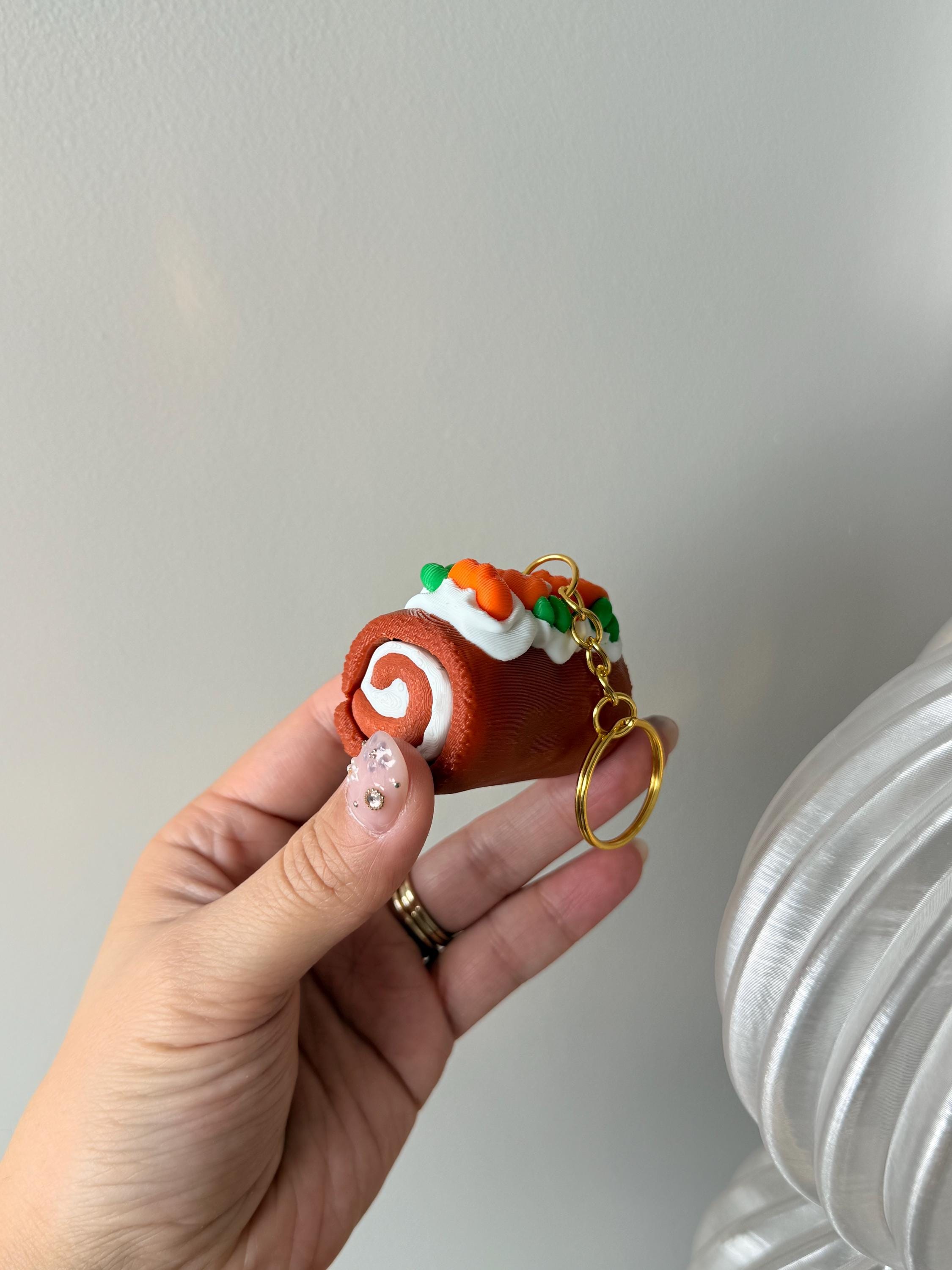 Carrot Cake Roll Clicker Fidget | Cute Dessert Desk Toy | 3D Printed Clicker