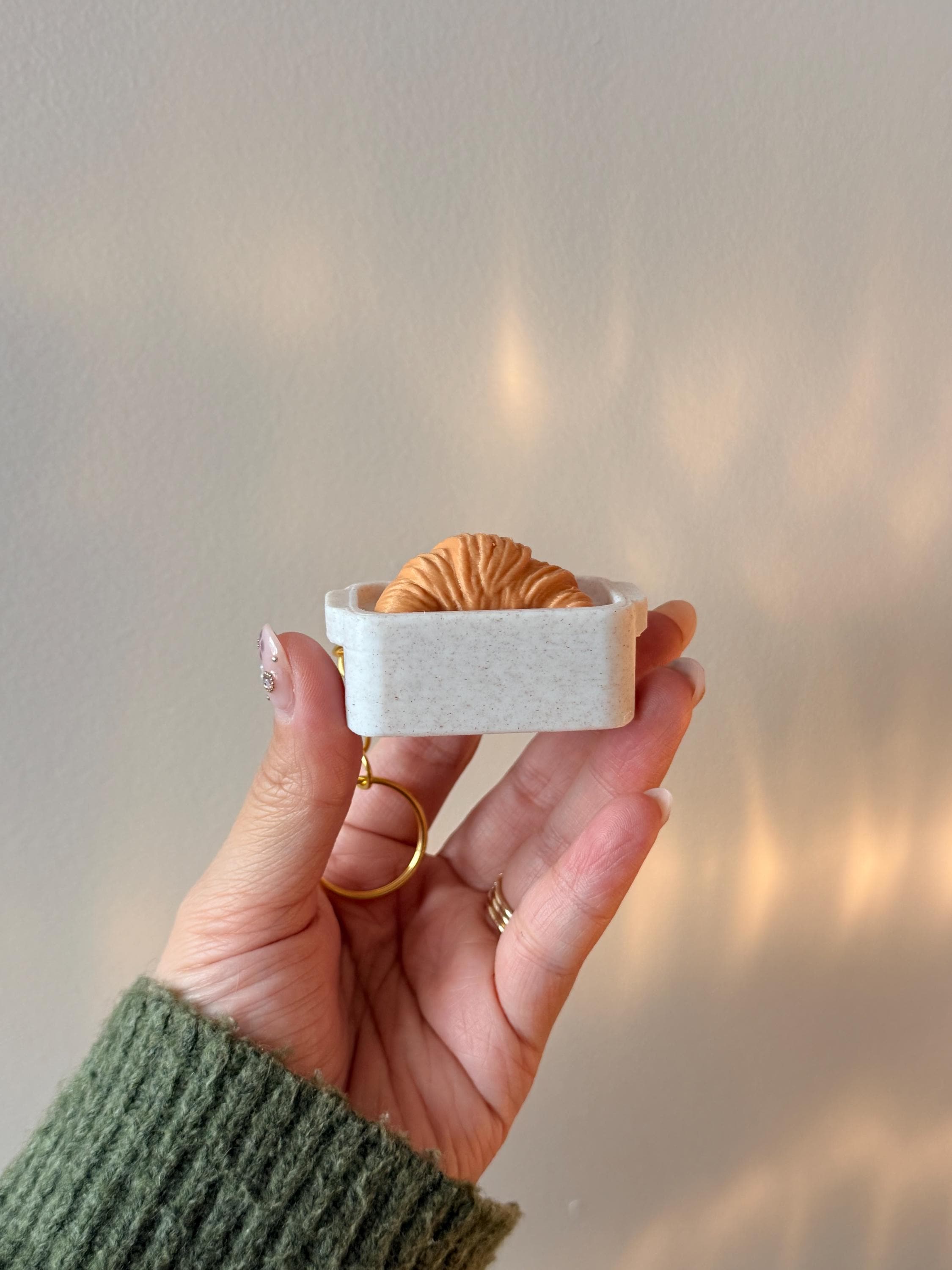 Croissant Clicker Keychain | Tactile Fidget Toy & Mini Pastry Accessory
