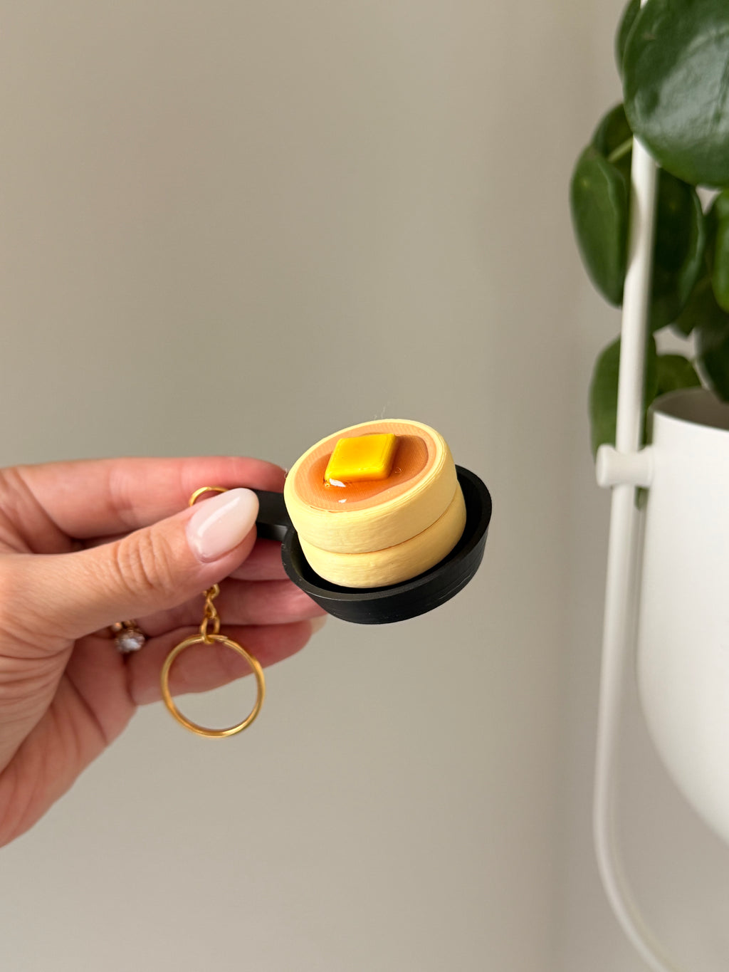 Japanese Soufflé Pancake Fidget Keychain | 3D Printed Fluffy Pancake Toy (Silent or Clicky)