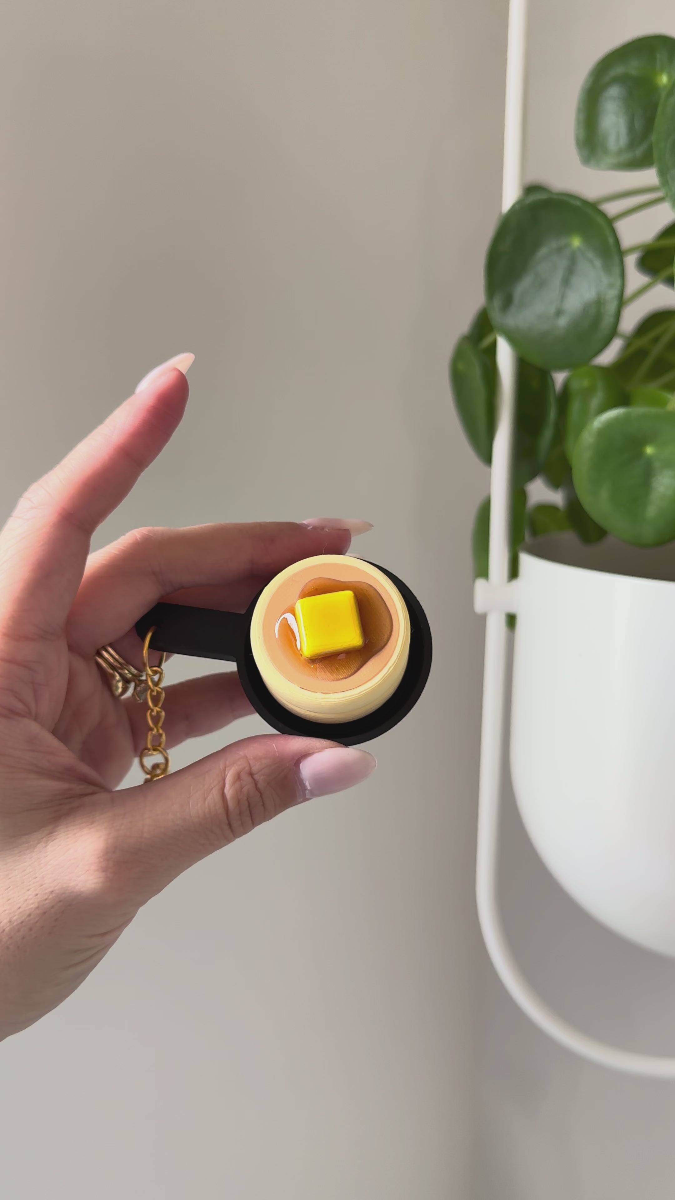 Japanese Soufflé Pancake Fidget Keychain | 3D Printed Fluffy Pancake Toy (Silent or Clicky)